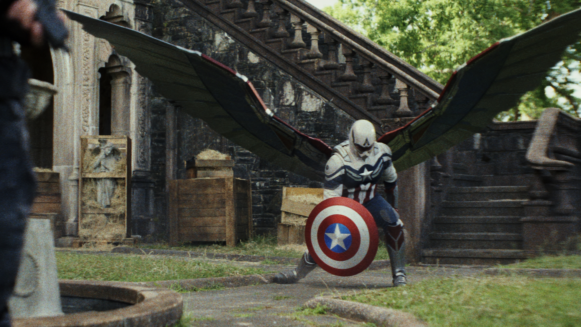 Kapitan Ameryka (Sam Wilson) w stroju z vibranium