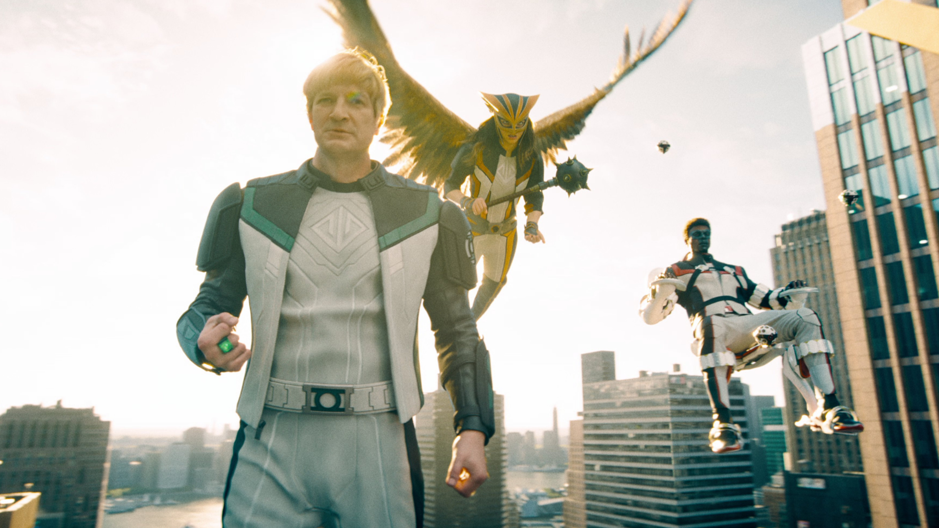 Guy Gardner / Green Lantern (Nathan Fillion), Hawkgirl (Isabela Merced) i Mr. Terrific (Edi Gathegi)